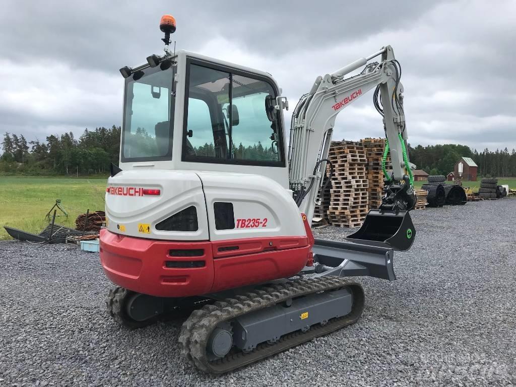 Takeuchi TB235-2 Minigravemaskiner