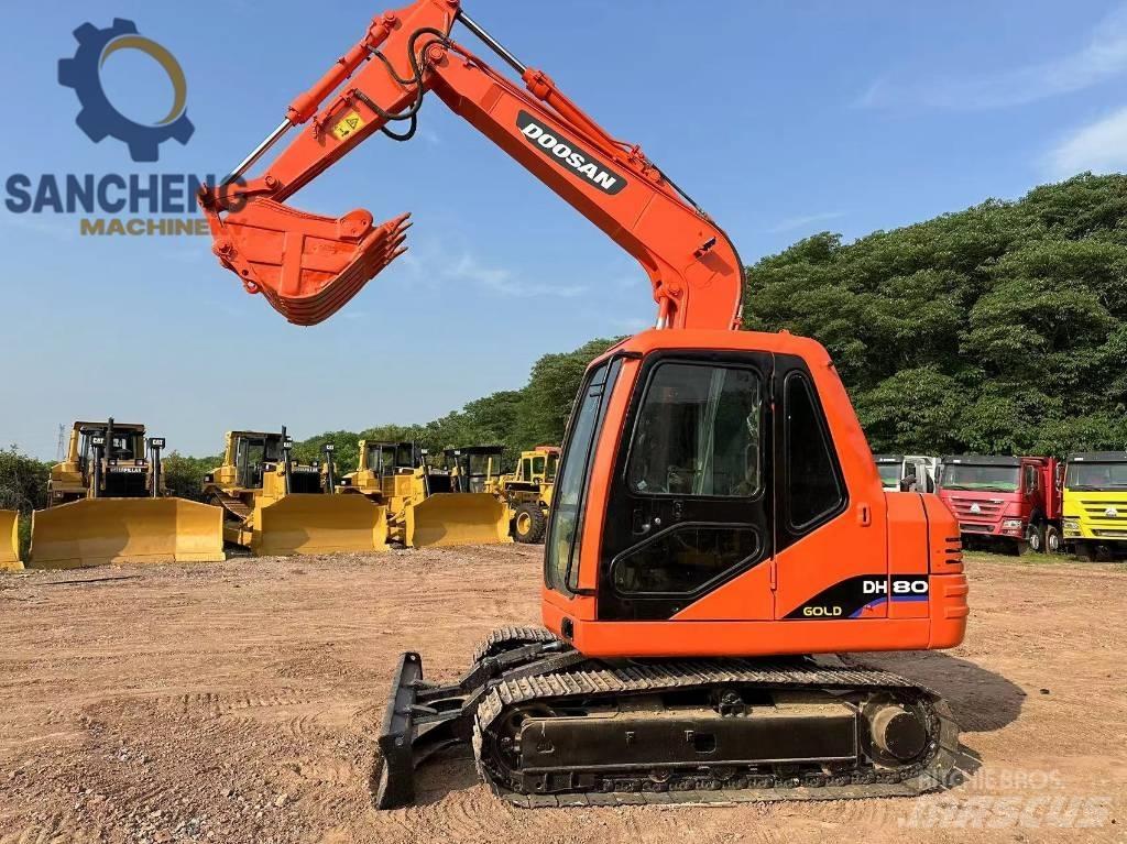 Doosan DH 80 Gravemaskiner på larvebånd