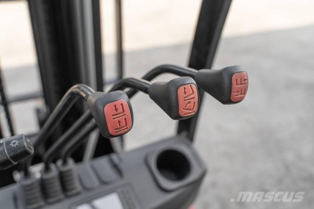 Manitou MI 25 D Diesel gaffeltrucks