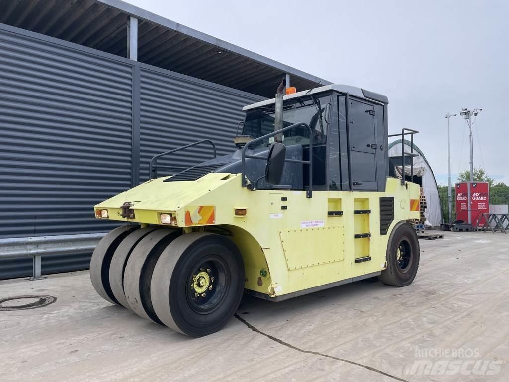 Ammann AP 240 Tromle med luftdæk