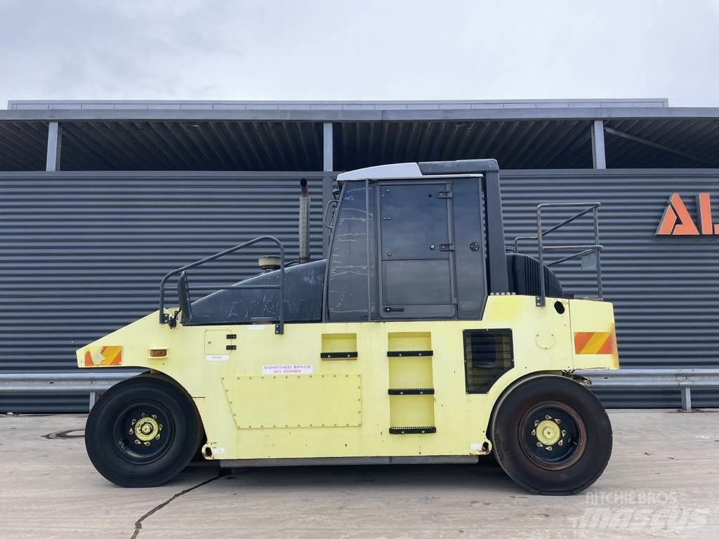 Ammann AP 240 Tromle med luftdæk