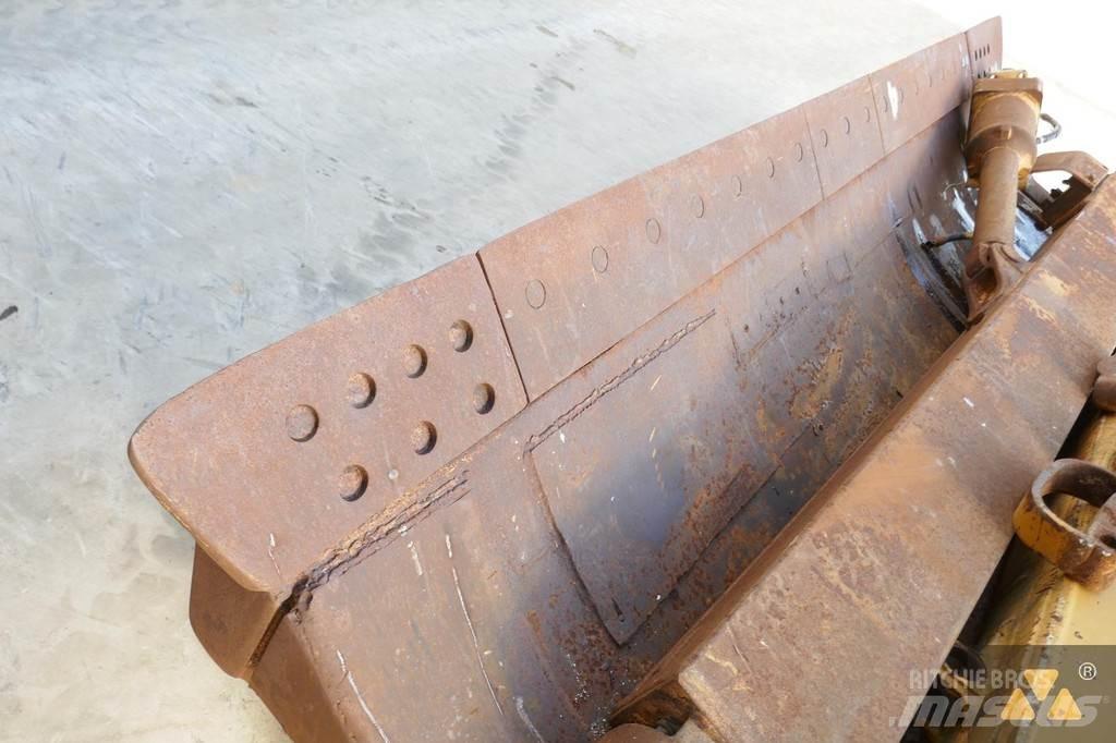 CAT D7G Blade Klinger