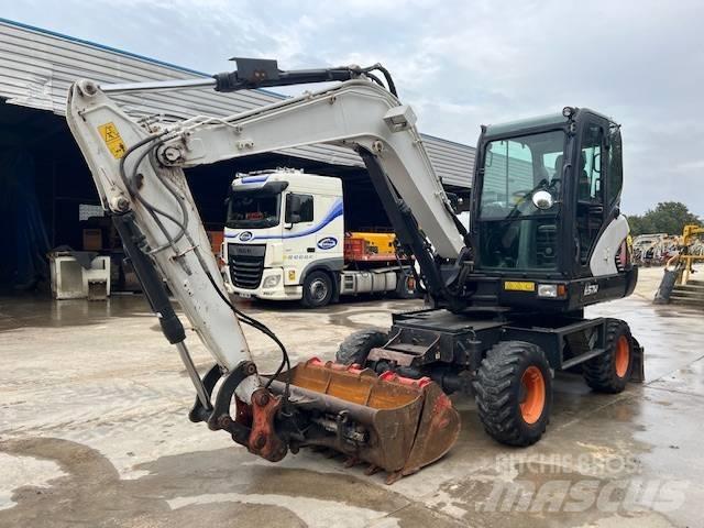 Bobcat E 57 W Gravemaskiner på hjul