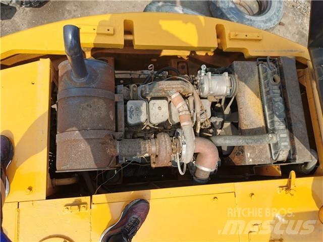 Hyundai R130WD Gravemaskiner på hjul