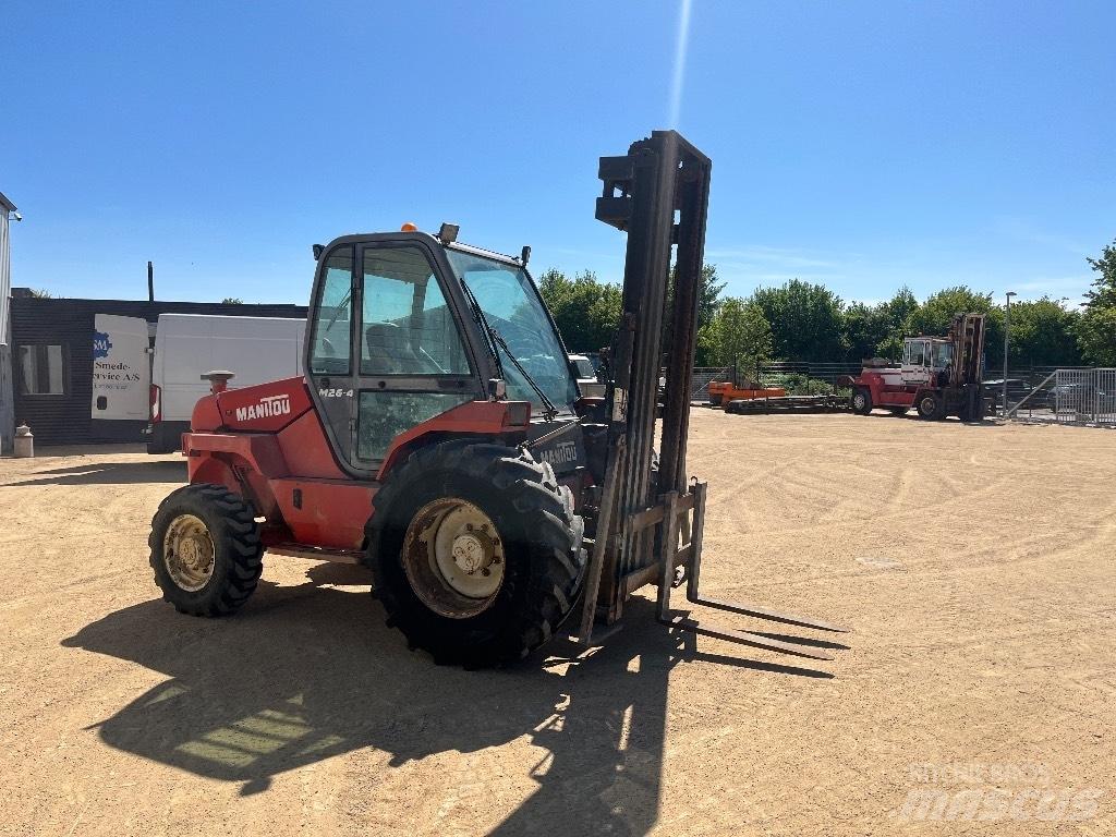 Manitou M 26.4 Terrængående gaffeltruck