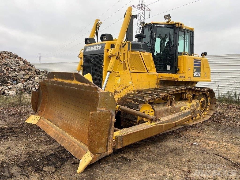 Komatsu D85EX-18 Bulldozer på larvebånd