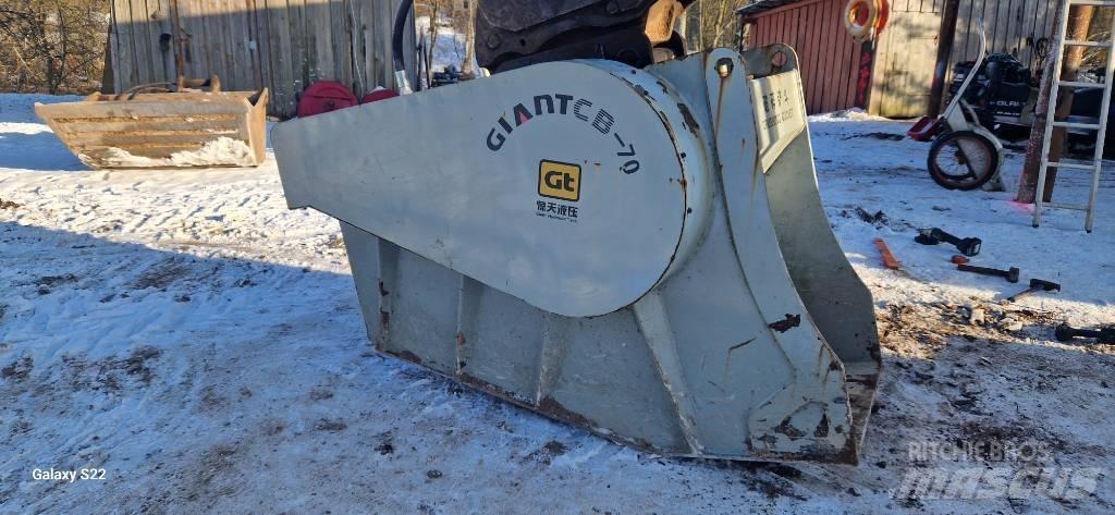 GiANT CB-70 Skærveknusere