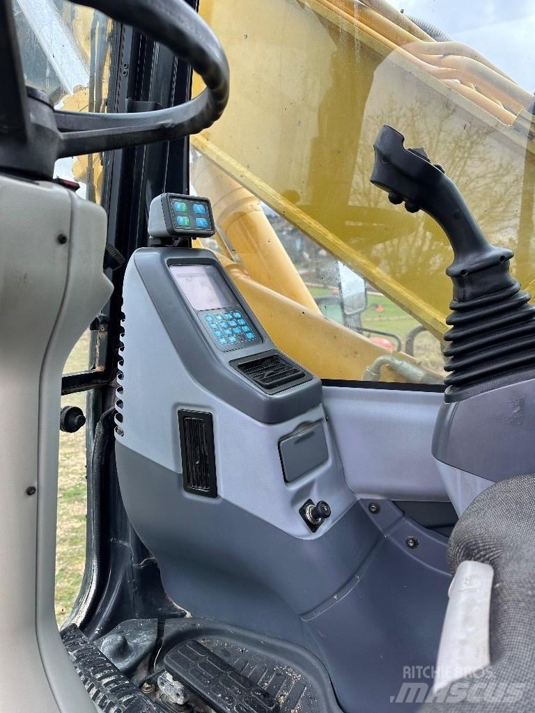 Komatsu PW 160-7E0 Gravemaskiner på hjul