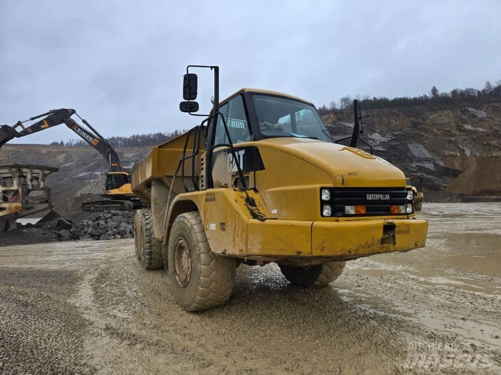 CAT 730 Terrængående lastbiler