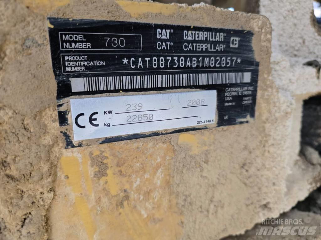 CAT 730 Terrængående lastbiler