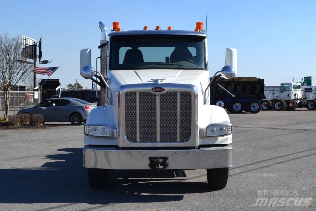 Peterbilt 567 Trækkere