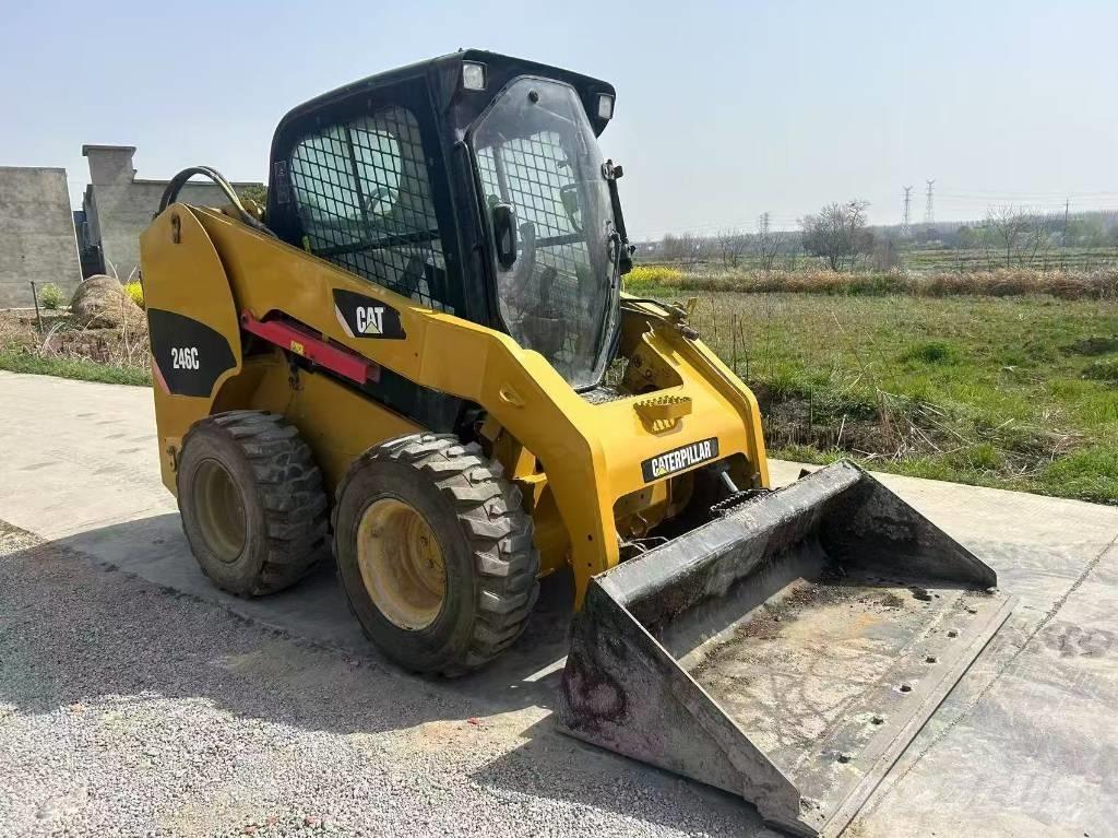 CAT 246 C Minilæsser - skridstyret