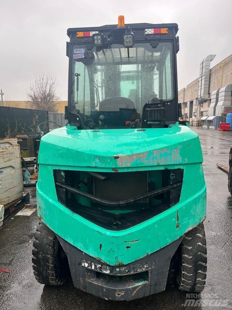 Mitsubishi FD50NT Diesel gaffeltrucks