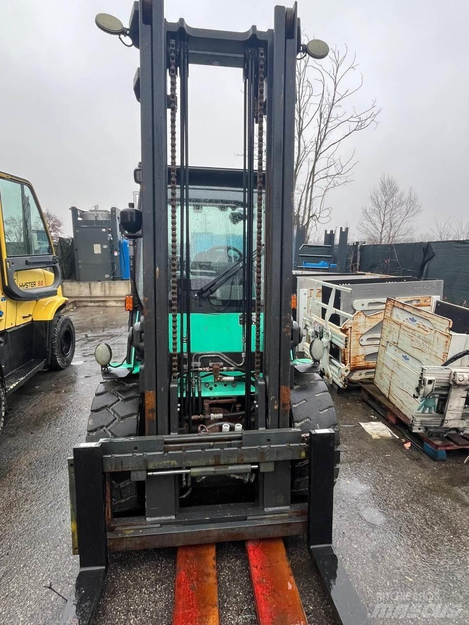 Mitsubishi FD50NT Diesel gaffeltrucks