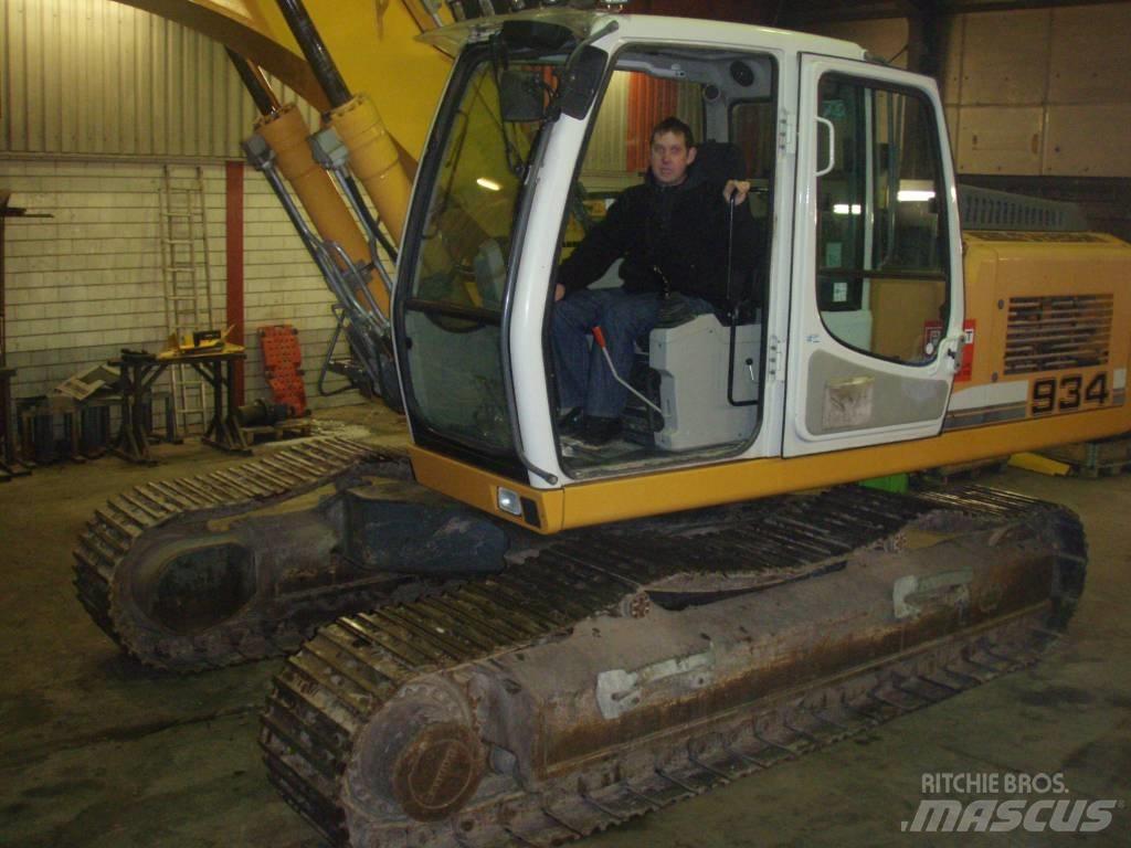 Liebherr 934 Gravemaskiner på larvebånd