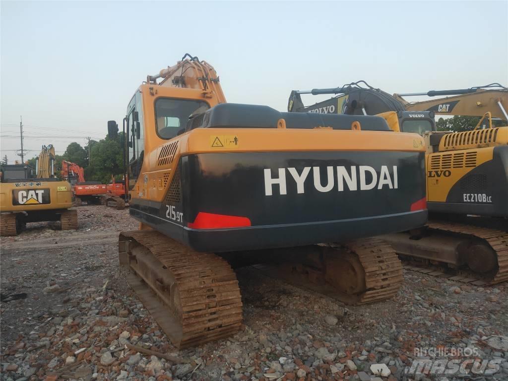 Hyundai R215-9 Gravemaskiner på larvebånd