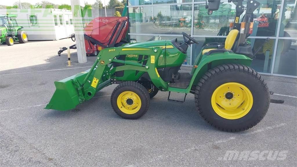 John Deere 3025E Traktorer