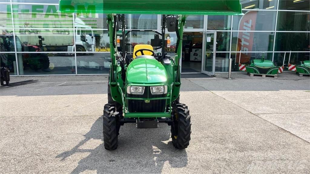 John Deere 3025E Traktorer