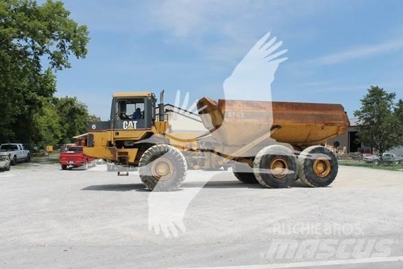 CAT D350E Terrængående lastbiler