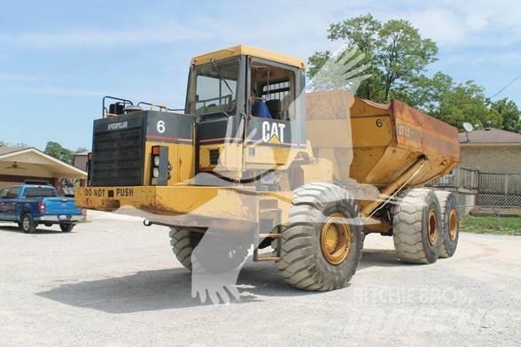 CAT D350E Terrængående lastbiler