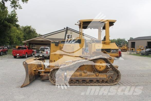 CAT D5M XL Bulldozer på larvebånd