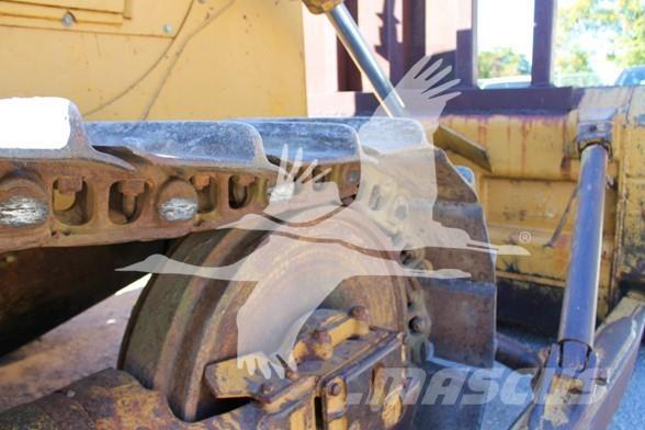 CAT D6D Bulldozer på larvebånd