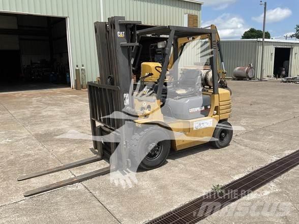 CAT GP25 Diesel gaffeltrucks