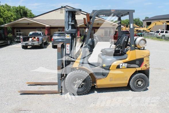 CAT GP25N Diesel gaffeltrucks