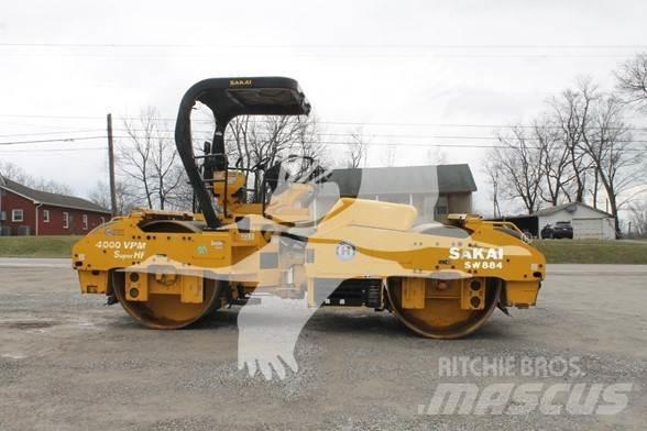 Sakai SW884 Enkelt tromle