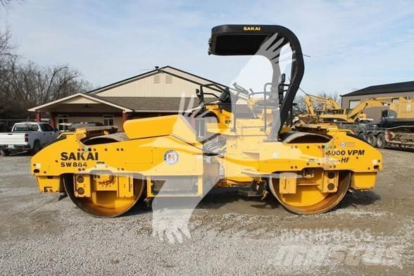 Sakai SW884 Enkelt tromle