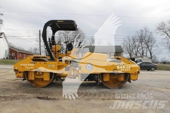 Sakai SW884 Enkelt tromle