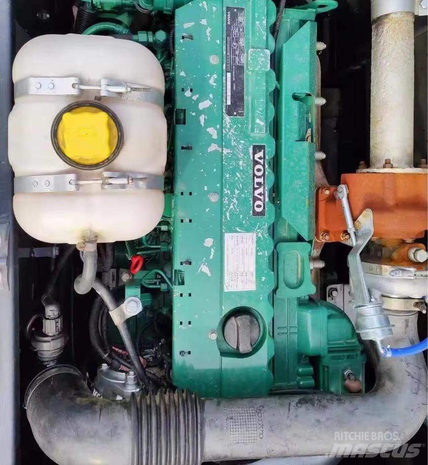 Volvo EC 220 Gravemaskiner på larvebånd