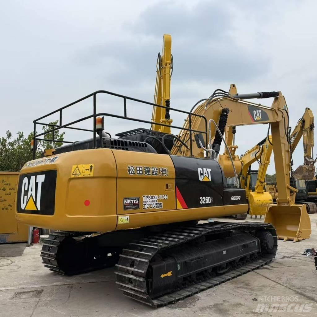 CAT 326D2 Midi-gravemaskiner 7t - 12t