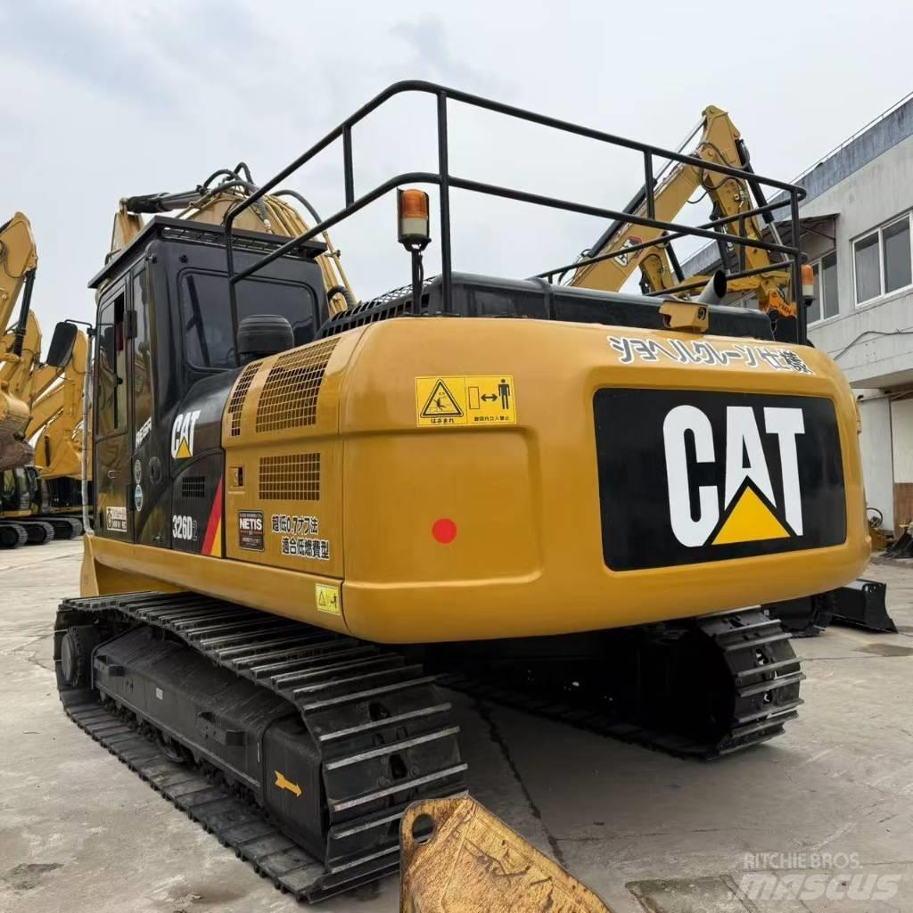 CAT 326D2 Midi-gravemaskiner 7t - 12t