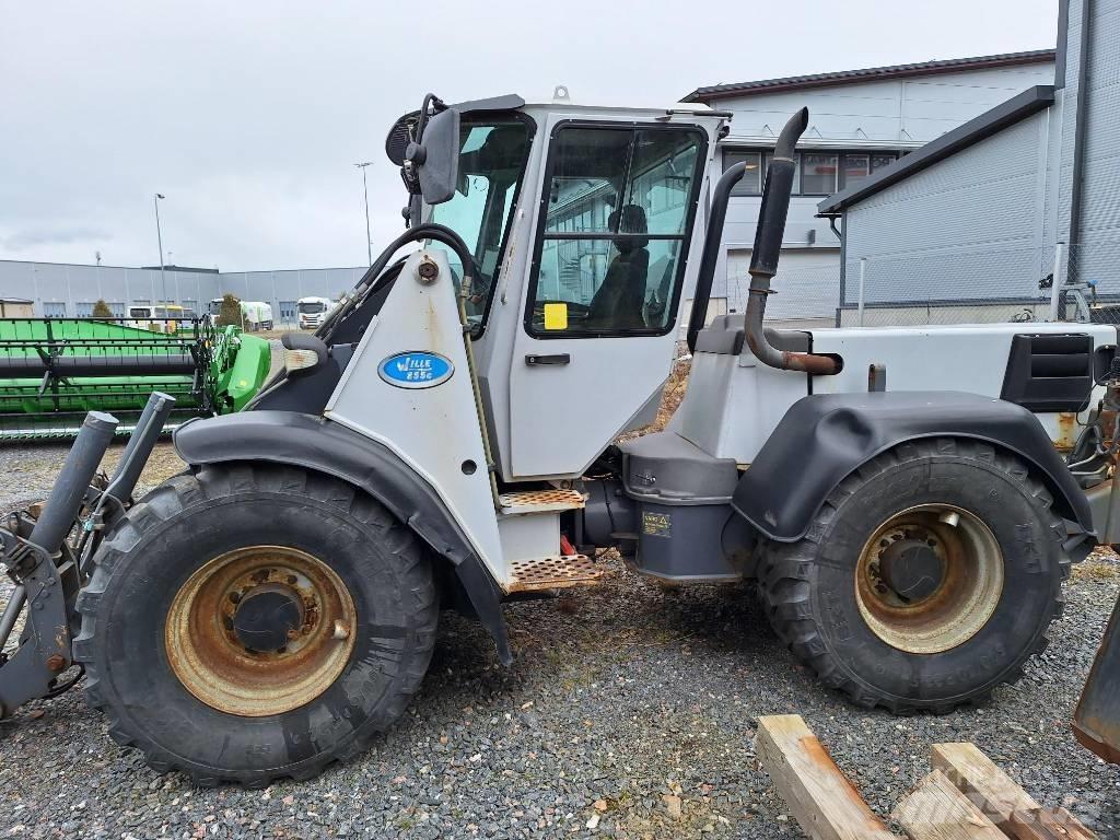 Wille 855c Kompakte traktorer