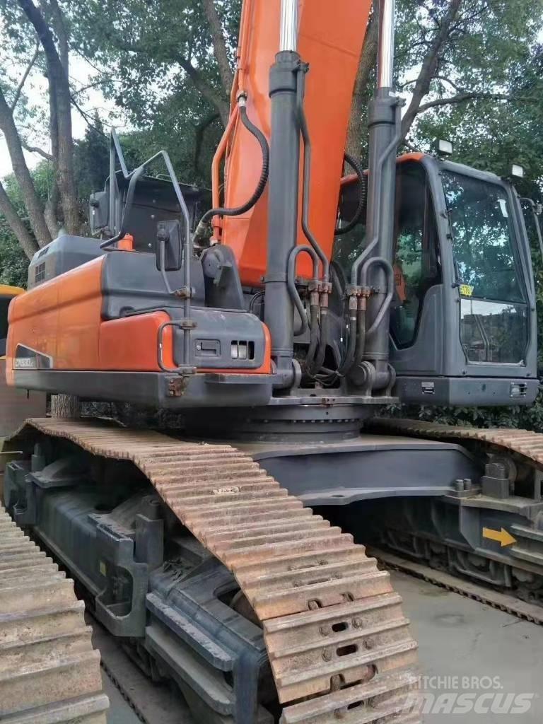Doosan DX 530 Midi-gravemaskiner 7t - 12t