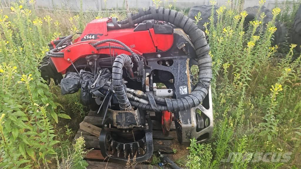Komatsu C 144 Skovningsmaskiner