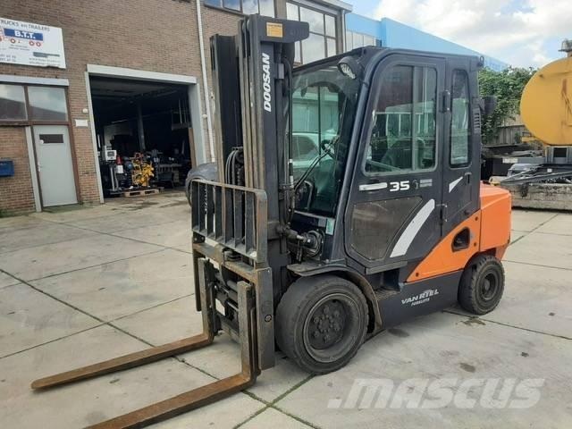 Doosan D 35 C-7 Diesel gaffeltrucks