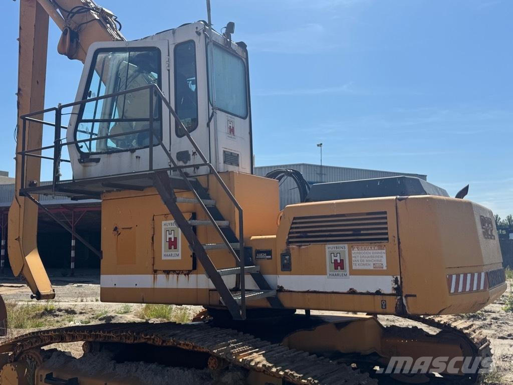Liebherr 922 Materialehåndteringsmaskiner