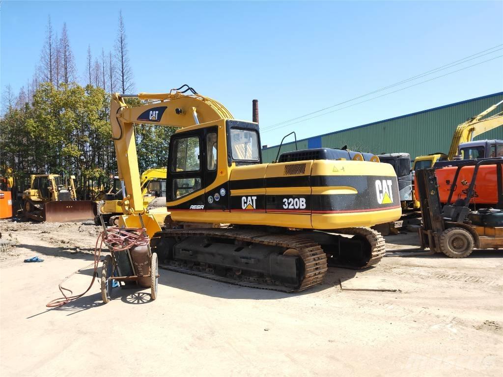 CAT 320B Gravemaskiner på larvebånd