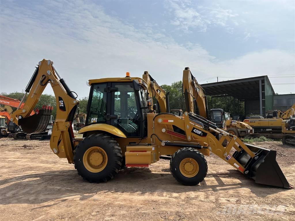 CAT 420 F2 Rendegravere