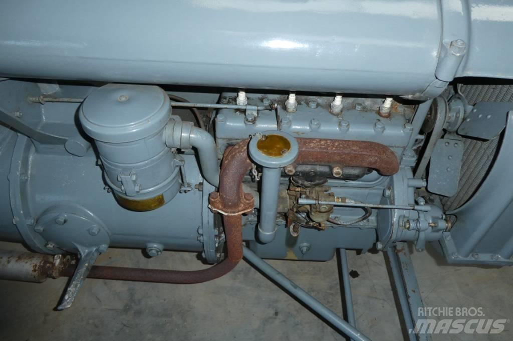Ferguson type a Traktorer