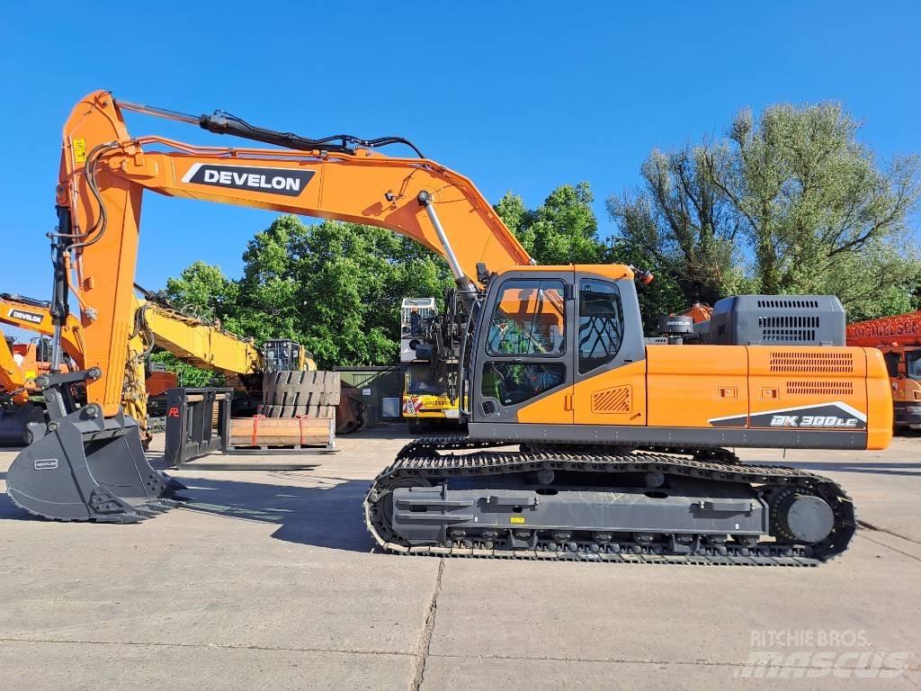 Develon DX300LC-7M Gravemaskiner på larvebånd