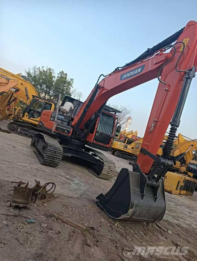 Doosan DX 225LC-9c Gravemaskiner på larvebånd