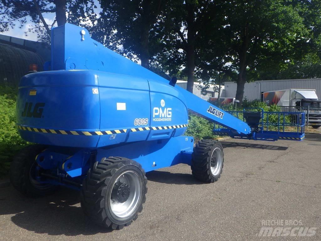 JLG 680S Teleskoplifte
