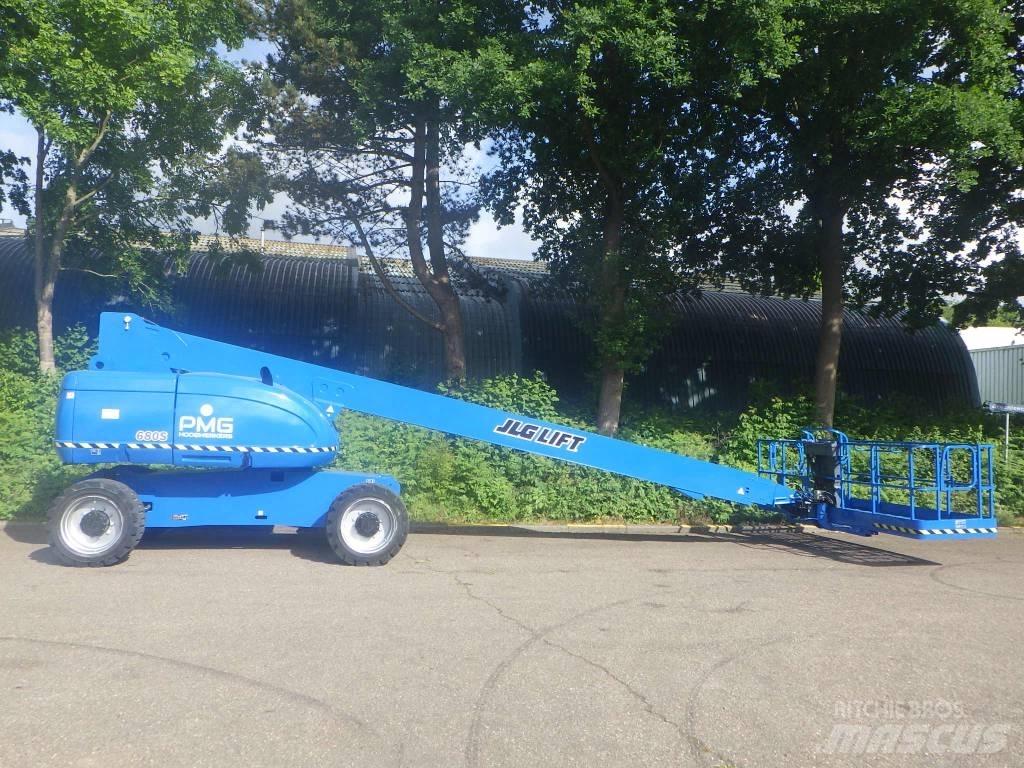 JLG 680S Teleskoplifte