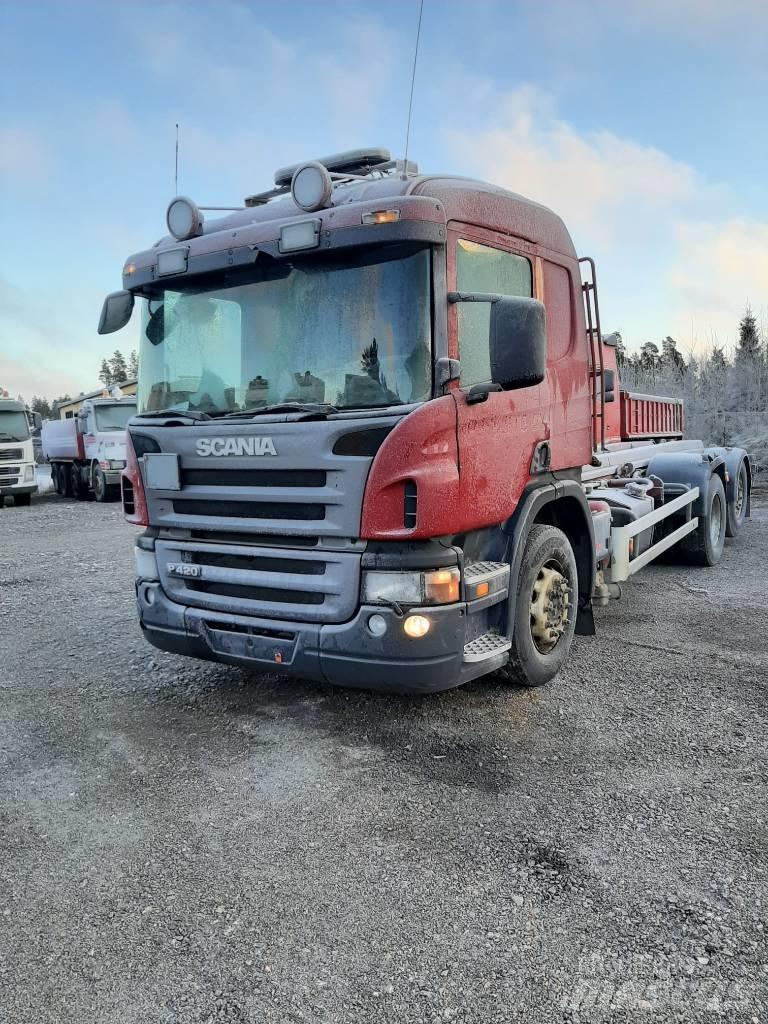 Scania P 420 Lastbiler med containerramme / veksellad