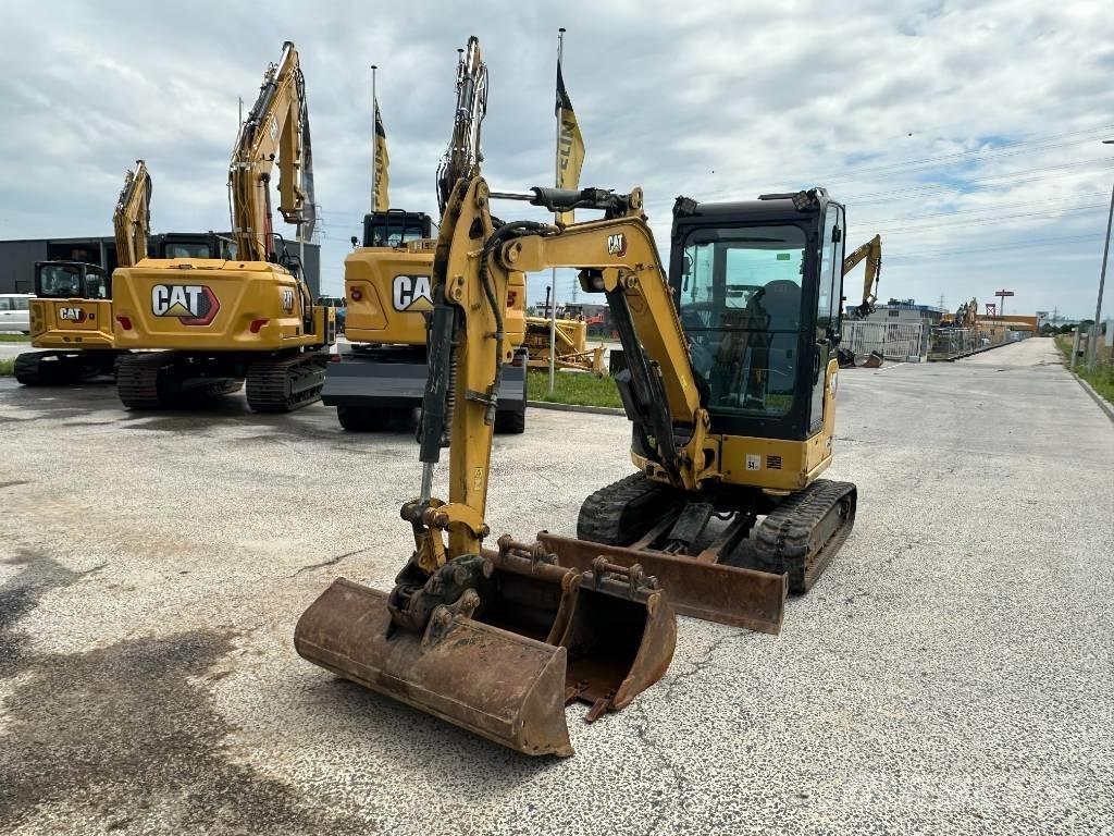 CAT 302.7 Minigravemaskiner
