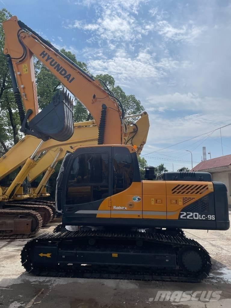 Hyundai 220LC-9S Gravemaskiner på larvebånd