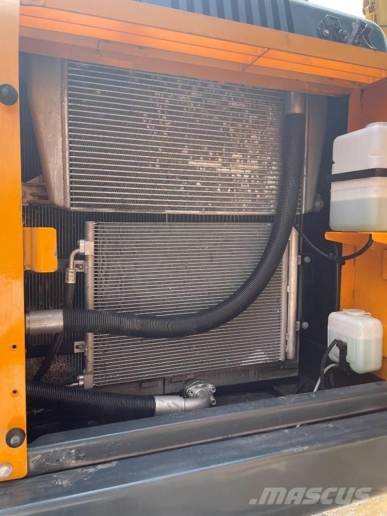 Hyundai 220LC-9S Gravemaskiner på larvebånd